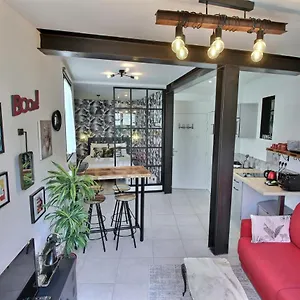 appartement-centre-ville-avec-terrasse-indus.inbrittany.com/